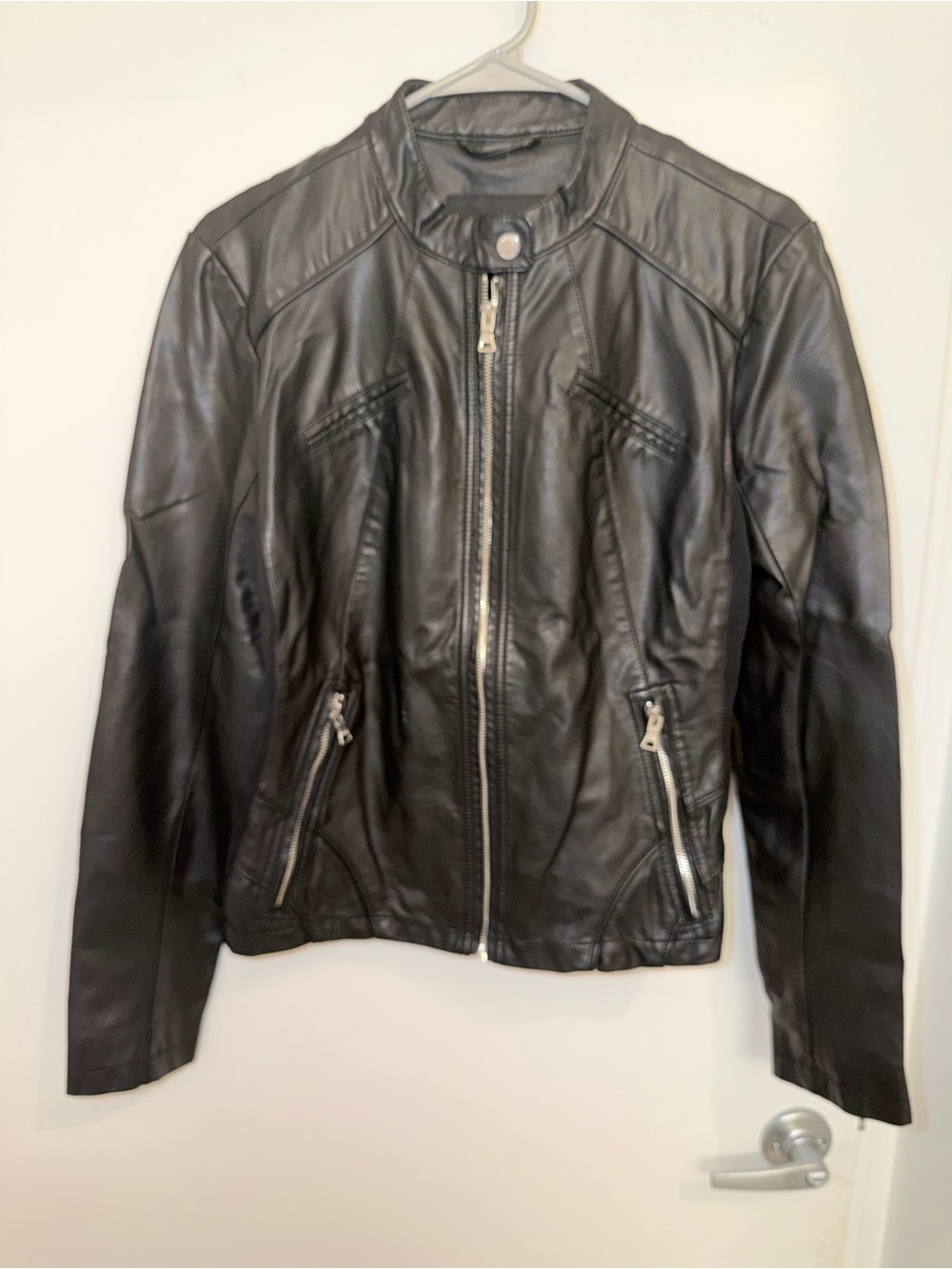 Guess Women’s Large Faux Leather Zip-Up Jacket – New Without Tags - Picture 8 of 13